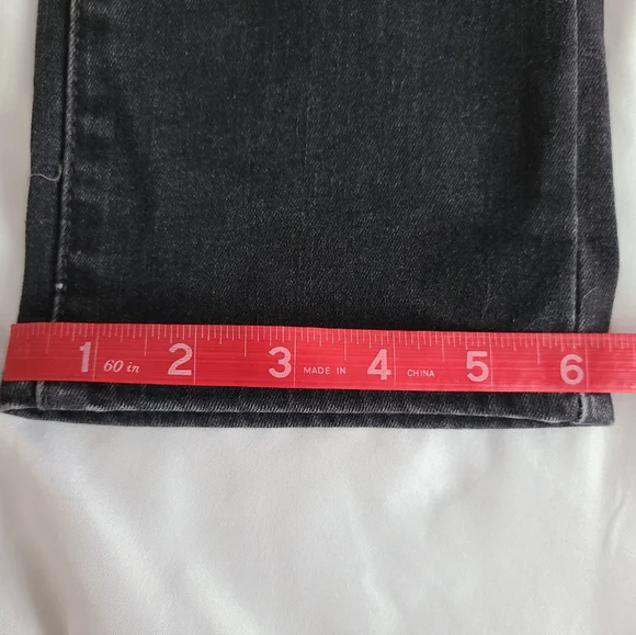Levi's Classic Mid Rise Skinny size 10 - Picture 11 of 11